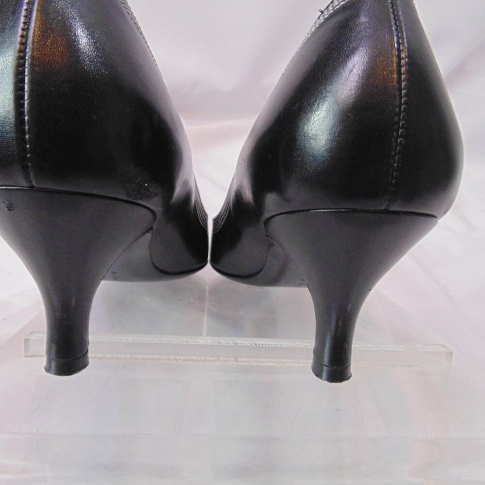 Salvatore Ferragamo “Grace” Ladies Shoe Black Leather Pump Size 5 1/2 AA - Picture 7 of 13